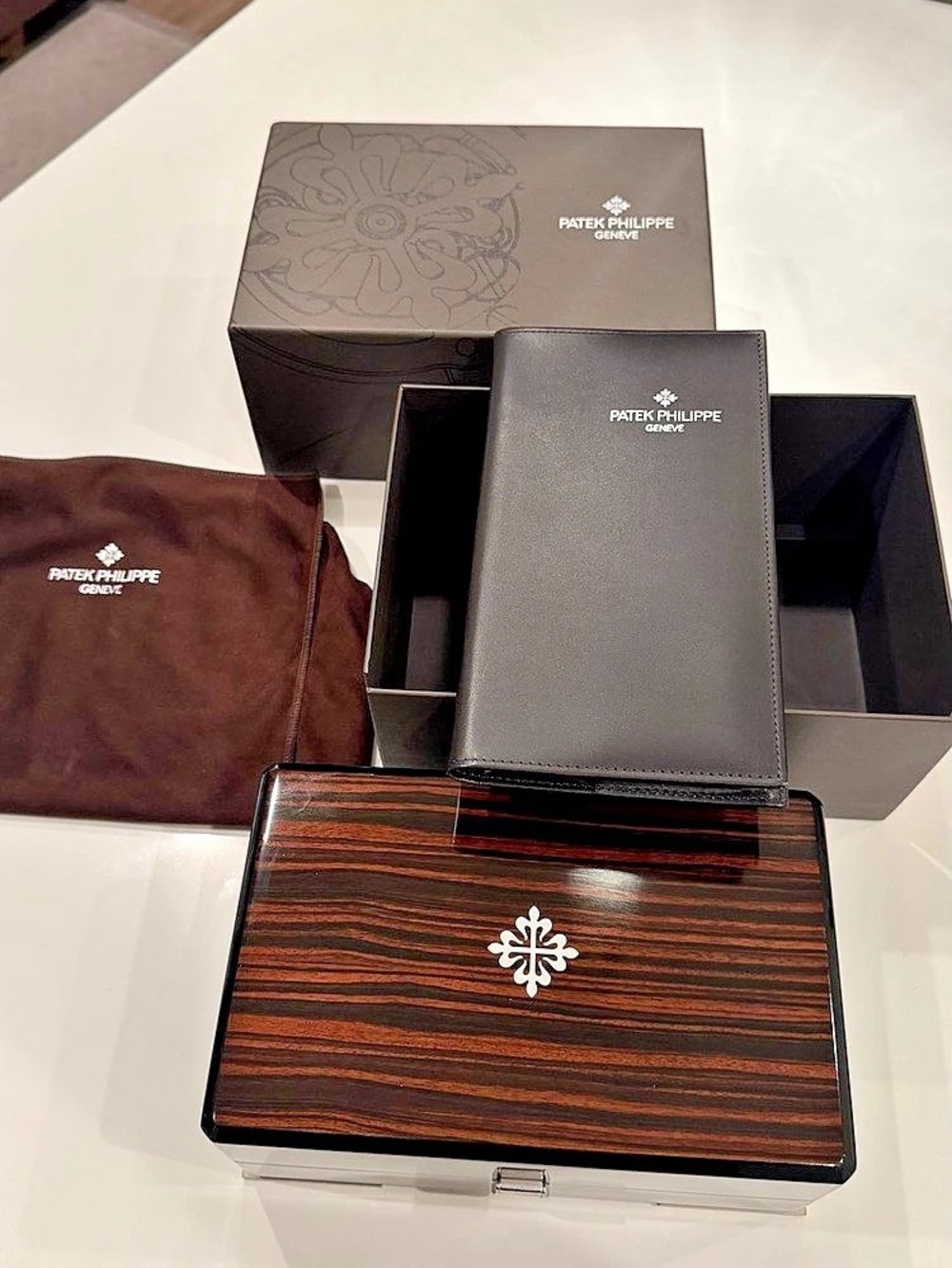 Patek Philippe Wood Watch Box Presentation Set with Papers Holder Brown & Black